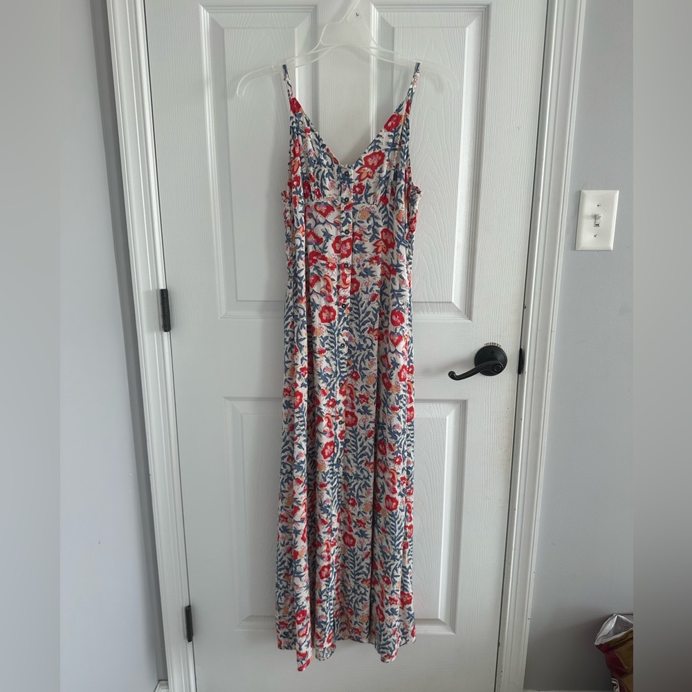 Francesca’s red white and blue floral maxi dress